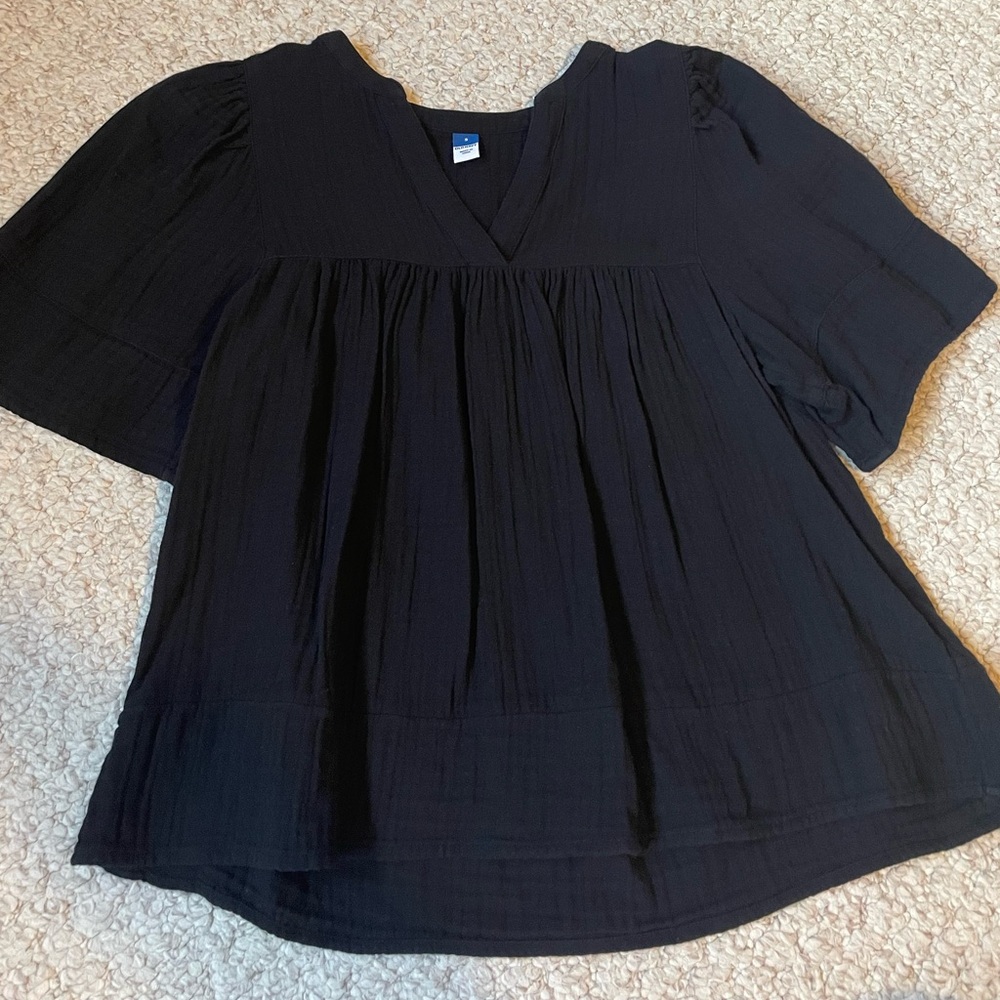 Old Navy Black V-Neck Blouse